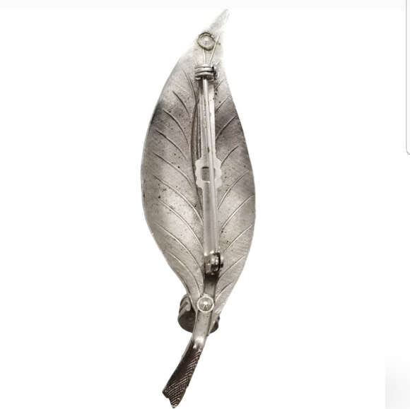 CORO VINTAGE 1950s SILVERTONE TEXTURED LEAF DESIGN BROOCH - Picture 4 of 5